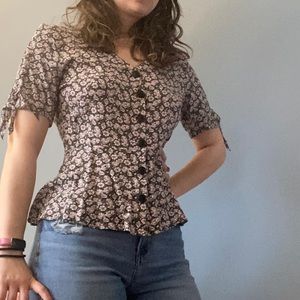 Loft floral button shirt with tie sleeves and semi peplum look. Size 2P (S)